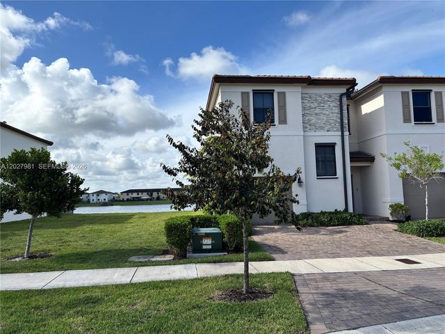 10251 SW 231st Ln, Miami, FL 33190