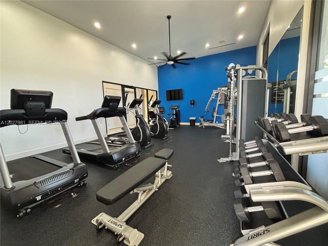 10251 SW 231st Ln, Miami, FL 33190