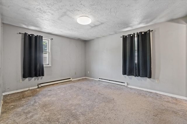 69 Sandersdale Rd, Charlton, MA 01507