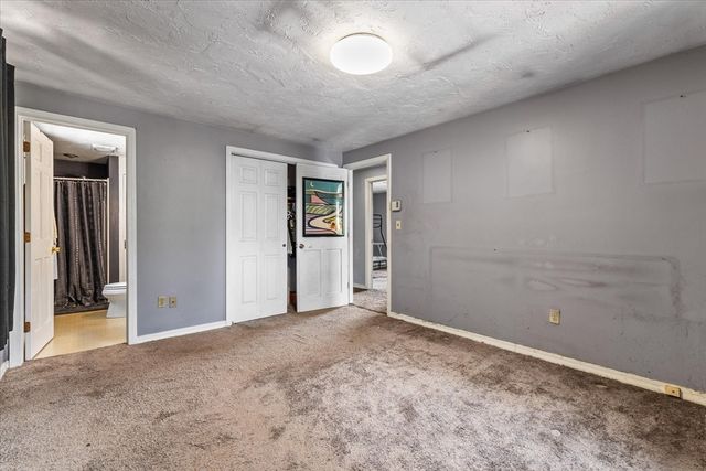 69 Sandersdale Rd, Charlton, MA 01507