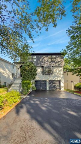 468 Morse Avenue, Ridgefield, NJ 07657