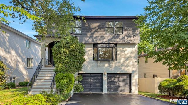468 Morse Avenue, Ridgefield, NJ 07657