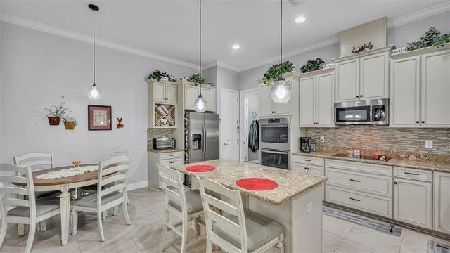 3926 AQUILLA DRIVE, Lakeland, FL 33810
