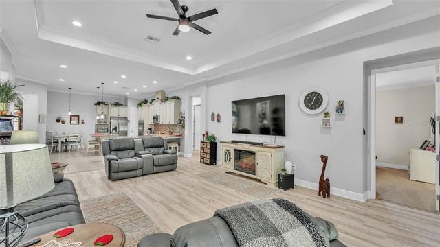 3926 AQUILLA DRIVE, Lakeland, FL 33810