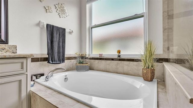 3926 AQUILLA DRIVE, Lakeland, FL 33810