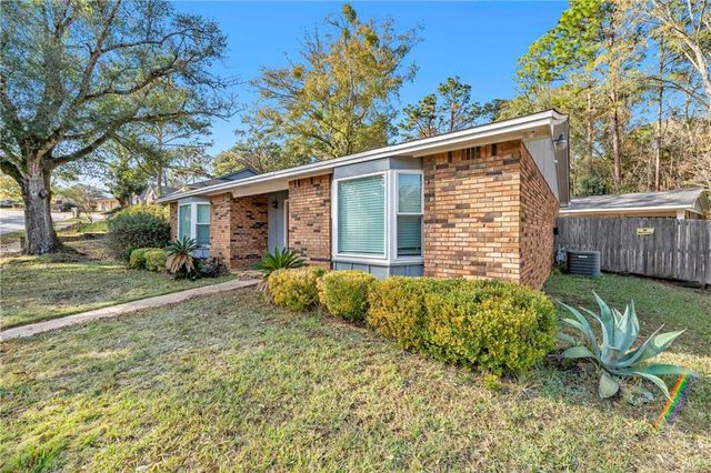 6500 Timbers Drive, Mobile, AL 36695