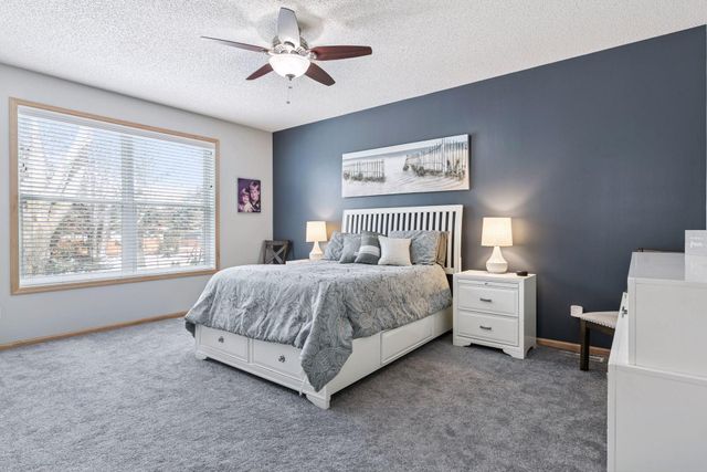 10764 Thone Road, Woodbury, MN 55129