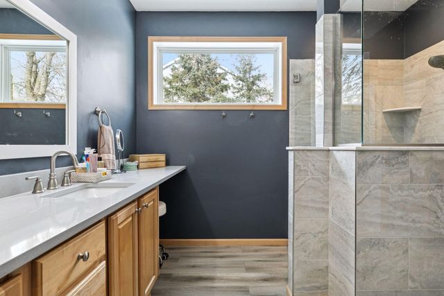 10764 Thone Road, Woodbury, MN 55129