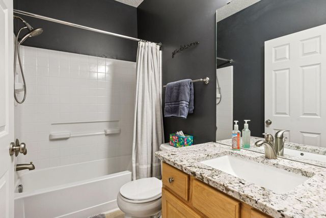 10764 Thone Road, Woodbury, MN 55129