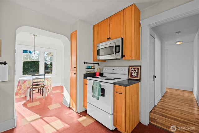 6401 S Clement Avenue, Tacoma, WA 98409