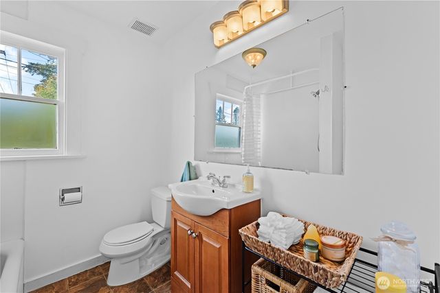 6401 S Clement Avenue, Tacoma, WA 98409