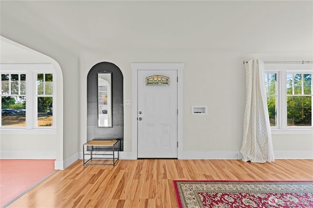 6401 S Clement Avenue, Tacoma, WA 98409