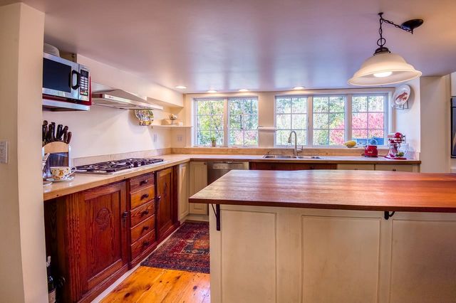 146 Calef Highway, Barrington, NH 03825