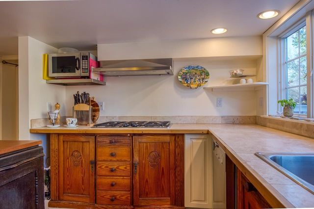 146 Calef Highway, Barrington, NH 03825