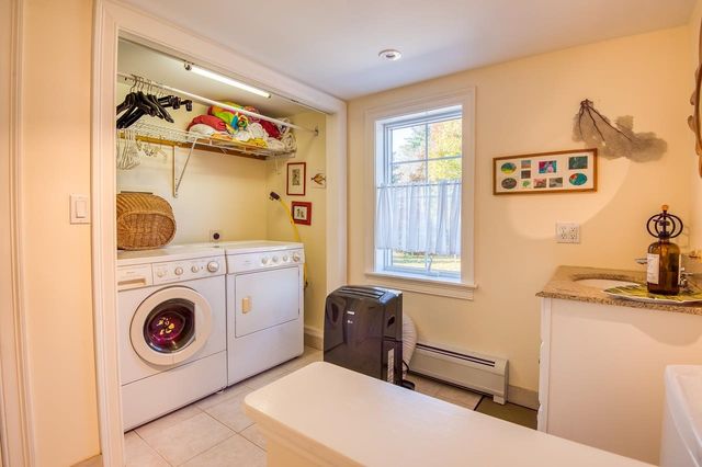 146 Calef Highway, Barrington, NH 03825