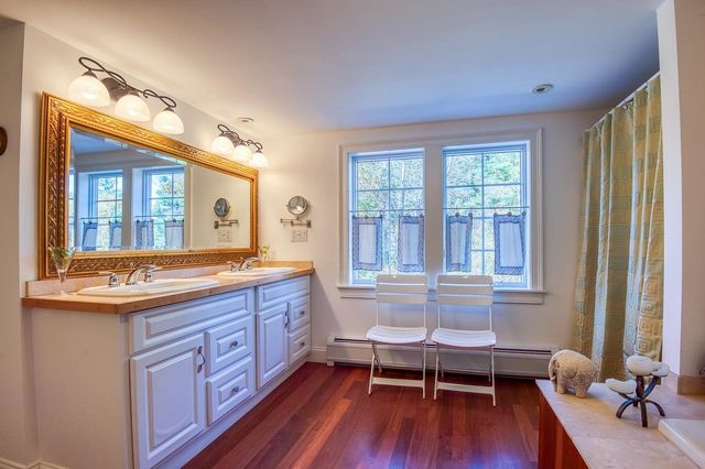 146 Calef Highway, Barrington, NH 03825