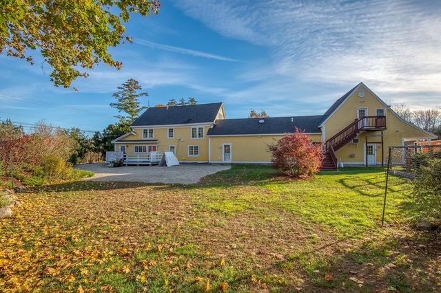146 Calef Highway, Barrington, NH 03825