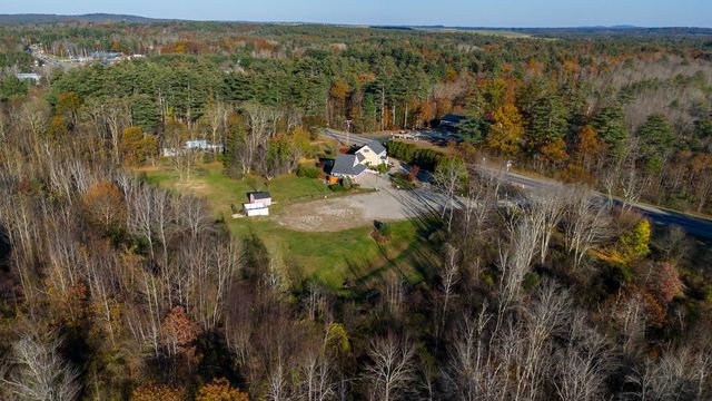 146 Calef Highway, Barrington, NH 03825