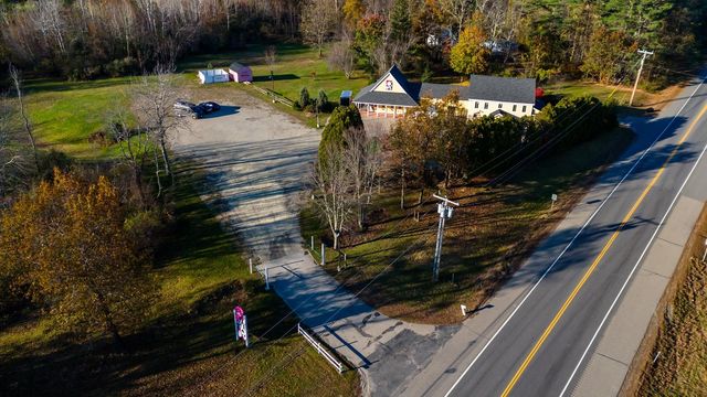 146 Calef Highway, Barrington, NH 03825