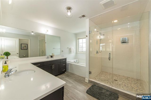 77 Haggerty Drive, West Orange, NJ 07052