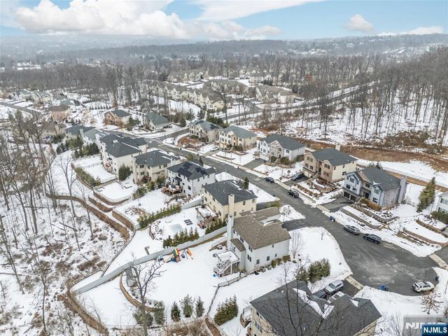 77 Haggerty Drive, West Orange, NJ 07052