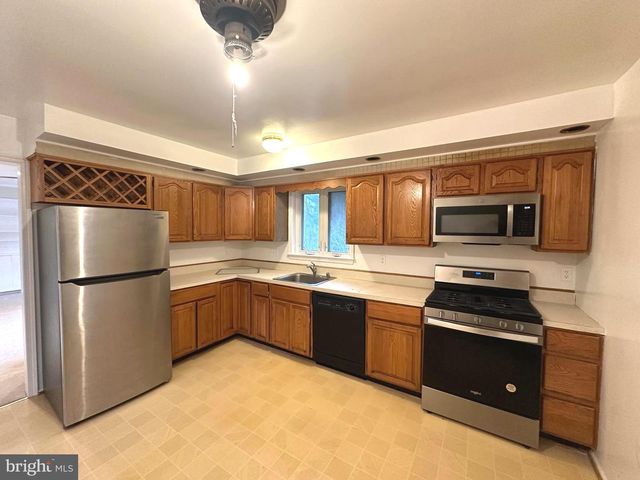 4037 OLNEY LAYTONSVILLE RD, Olney, MD 20832