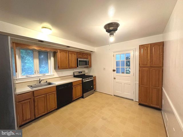 4037 OLNEY LAYTONSVILLE RD, Olney, MD 20832