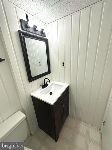 4037 OLNEY LAYTONSVILLE RD, Olney, MD 20832