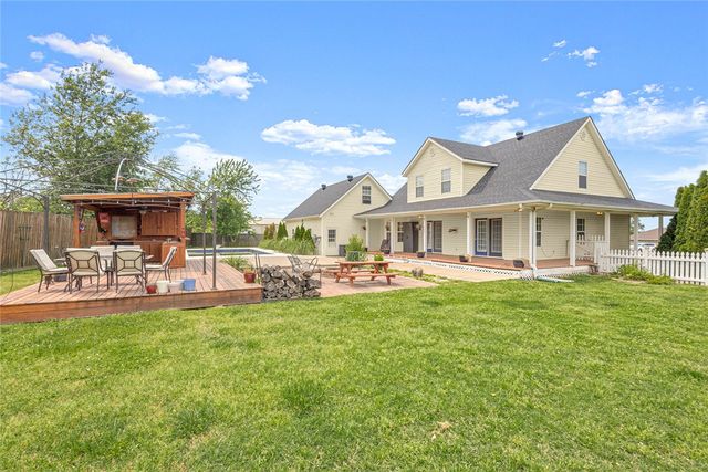 8448 Glory Drive, Bentonville, AR 72713