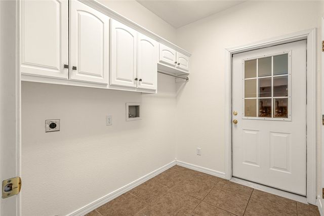 8448 Glory Drive, Bentonville, AR 72713