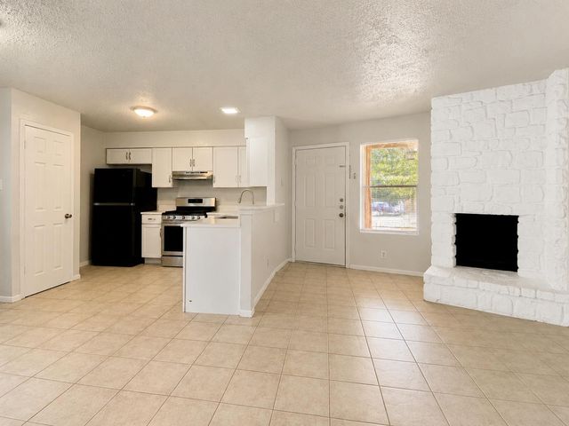 2300 Cedrick CV B, Austin, TX 78748