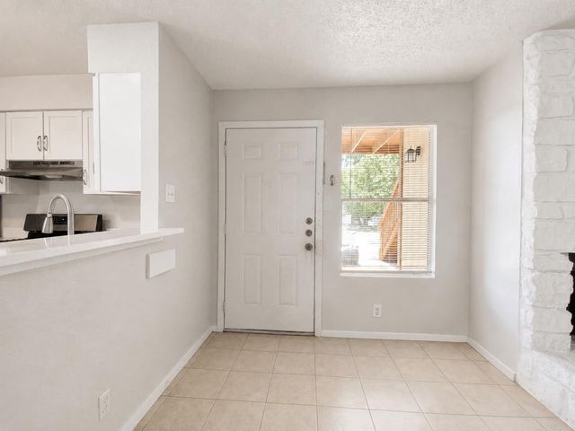 2300 Cedrick CV B, Austin, TX 78748