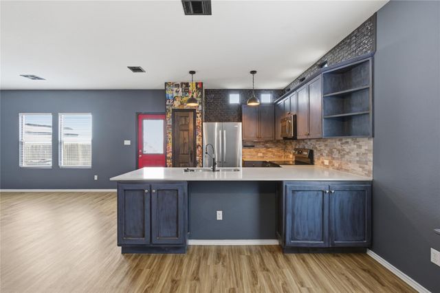 116 Night Riders WAY, Jarrell, TX 76537