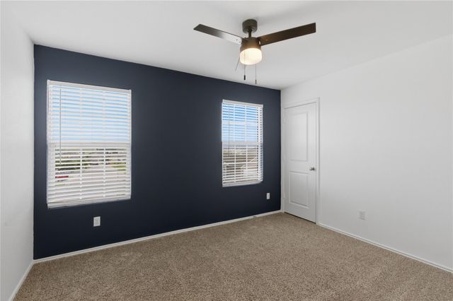 116 Night Riders WAY, Jarrell, TX 76537