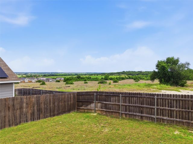 116 Night Riders WAY, Jarrell, TX 76537