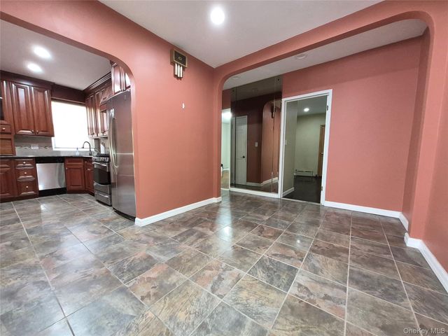 2031 21st Street, Astoria, NY 11105