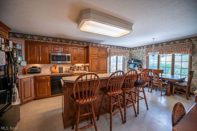 113 Howard Drive, Dover, OH 44622