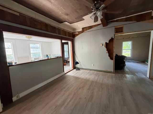 585 N Royal Avenue, Piggott, AR 72454