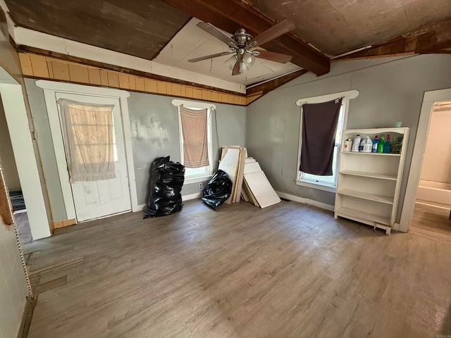 585 N Royal Avenue, Piggott, AR 72454