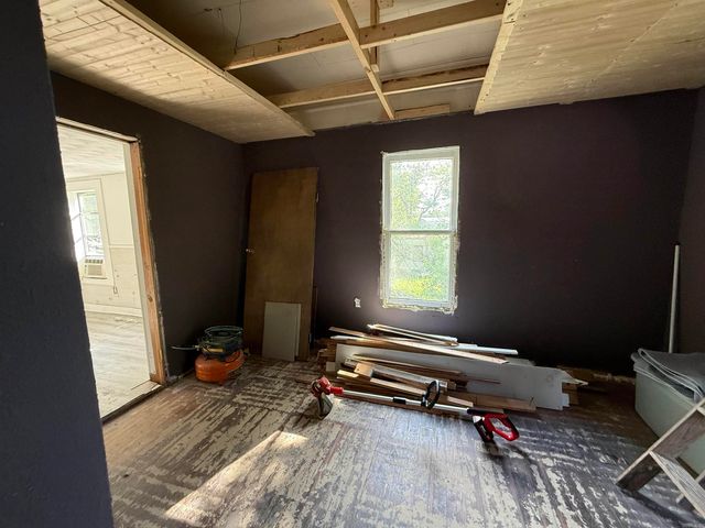 585 N Royal Avenue, Piggott, AR 72454