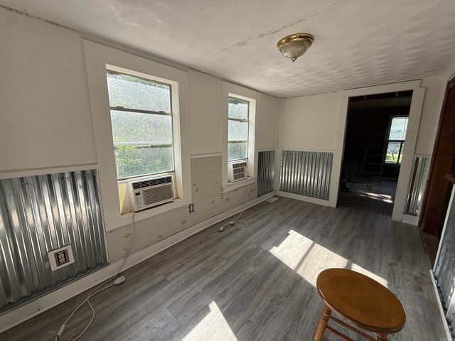 585 N Royal Avenue, Piggott, AR 72454