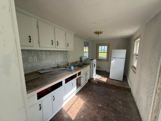 585 N Royal Avenue, Piggott, AR 72454