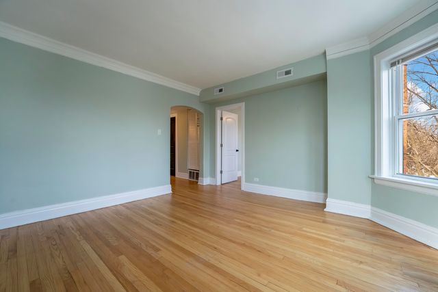 845 Lyman Avenue 1N, Oak Park, IL 60304