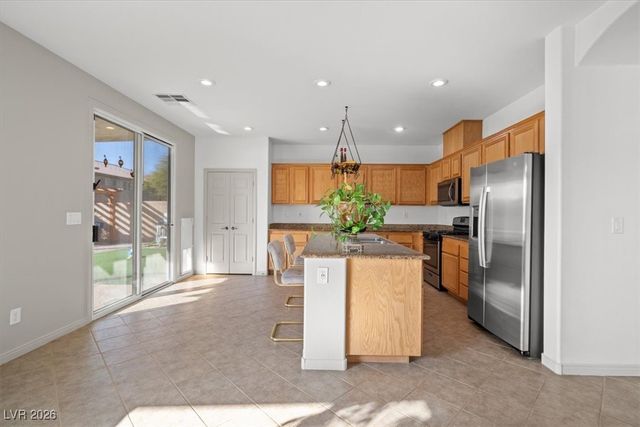 7317 Wild Roar Avenue, Las Vegas, NV 89129