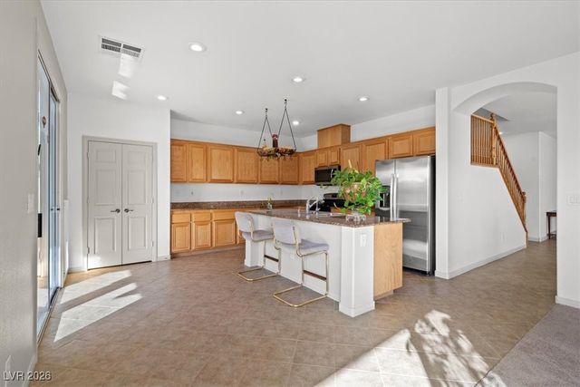 7317 Wild Roar Avenue, Las Vegas, NV 89129