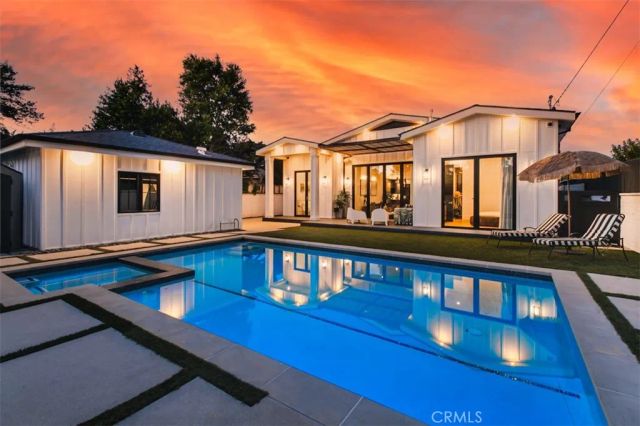 6207 Babcock, North Hollywood, CA 91606
