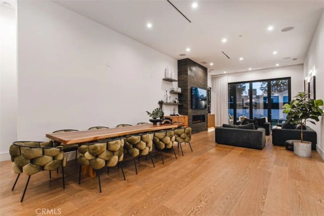 6207 Babcock, North Hollywood, CA 91606