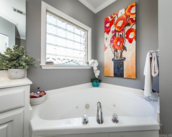 14 Harmony Court, Maumelle, AR 72113