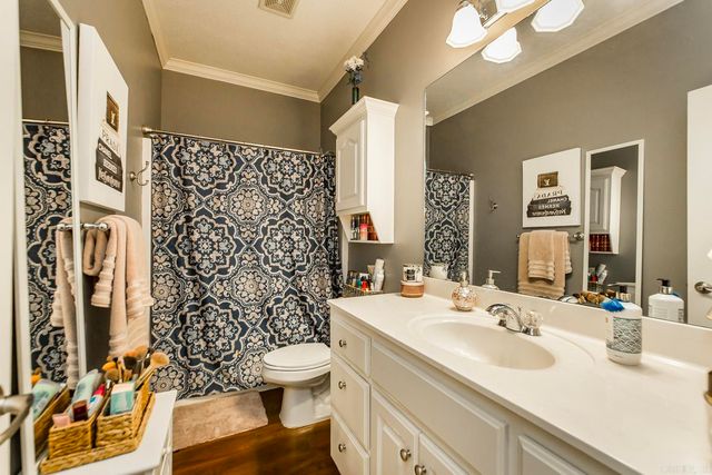 14 Harmony Court, Maumelle, AR 72113