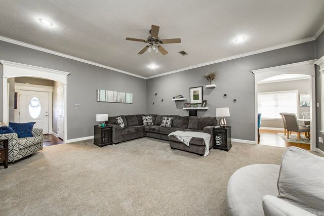 14 Harmony Court, Maumelle, AR 72113